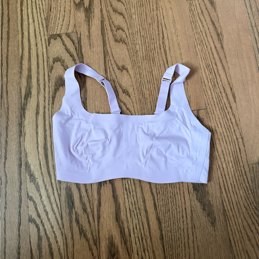 SKIMS Naked Wireless Scoop Bralette
